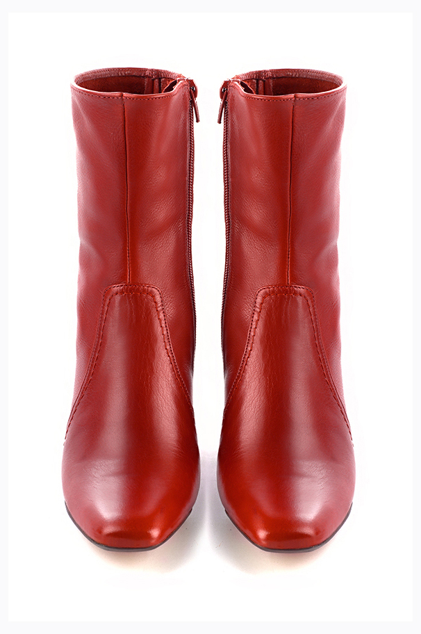 Scarlet red women's ankle boots with a zip on the inside. Square toe. Medium block heels. Top view - Florence KOOIJMAN